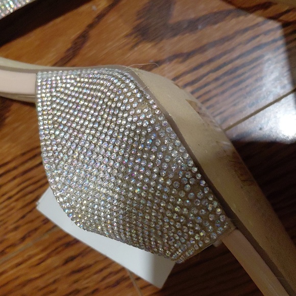 Bamboo Silver and Tan Women's Heels - Picture 7 of 9